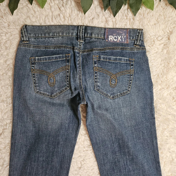 Roxy Rosie Flared Leg Vintage Wash Jeans - Picture 5 of 8